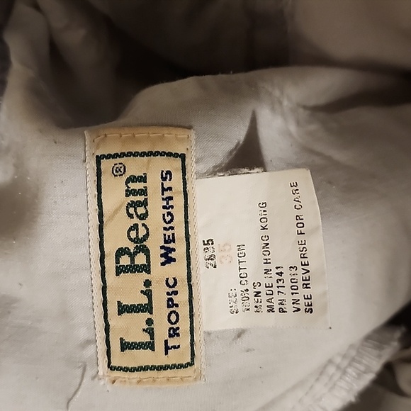 L.L. BEAN KHAKI SHORTS, men's size 35 preppy! Classic - Picture 2 of 6